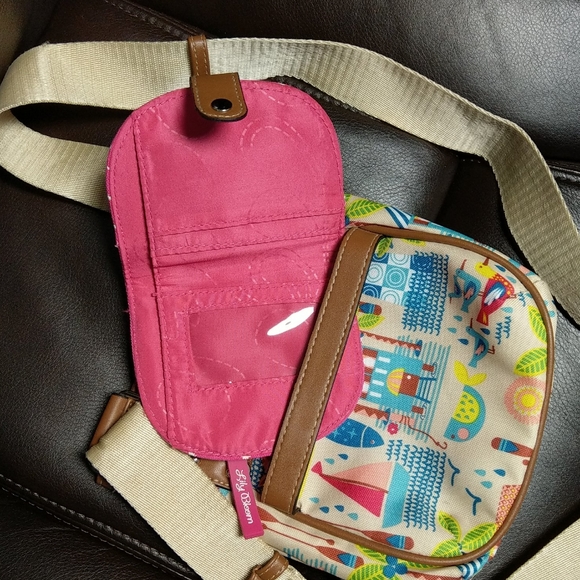 Lily Bloom beach cross body with snap on wallet - Picture 4 of 4